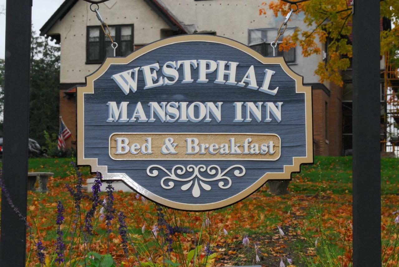 Westphal Mansion Inn Bed & Breakfast Hartford Exterior photo